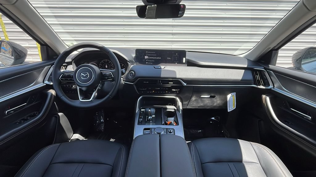 New 2025 MAZDA CX-70 Plug-In Hybrid w/ Premium Pkg AWD/4WD image 6
