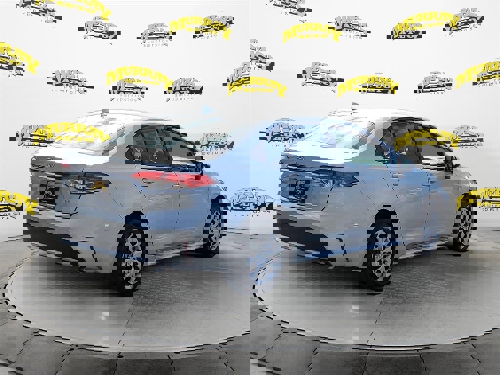 Used 2022 Toyota Corolla LE image 3