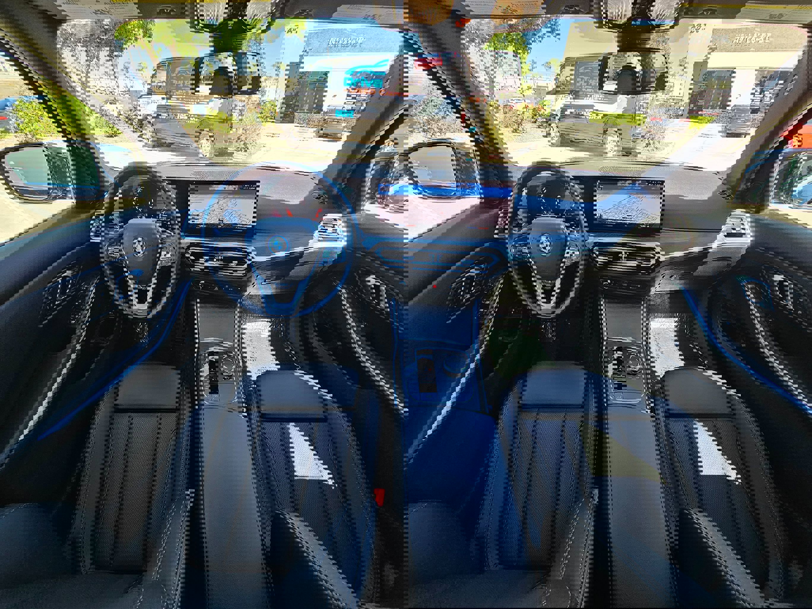 Used 2024 BMW 330e xDrive image 22