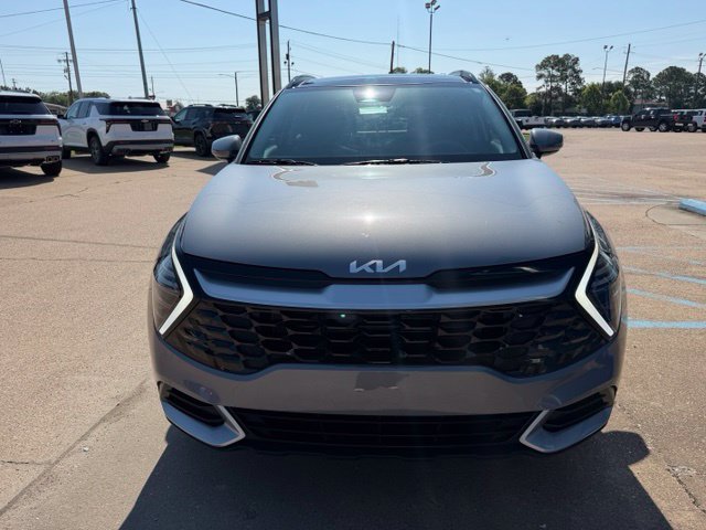Used 2025 Kia Sportage EX w/ Premium Package FWD image 3