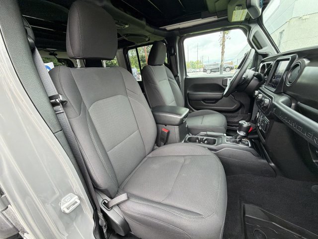 Used 2022 Jeep Wrangler Unlimited Sport AWD/4WD image 24