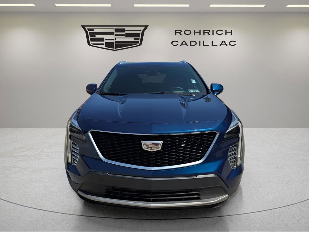 Used 2019 Cadillac XT4 Premium Luxury image 2