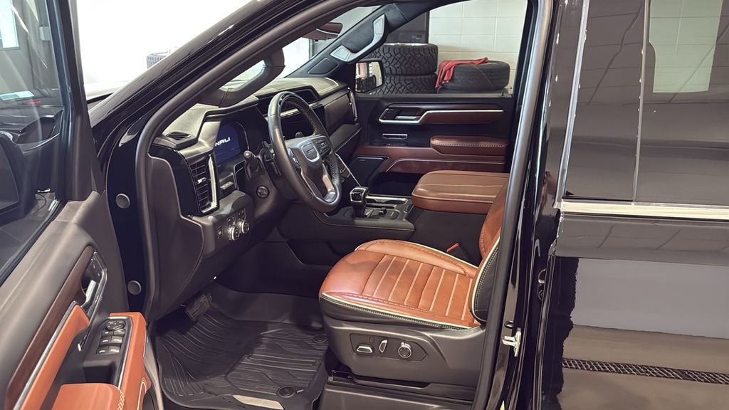 Used 2025 GMC Sierra 1500 Denali Ultimate image 21