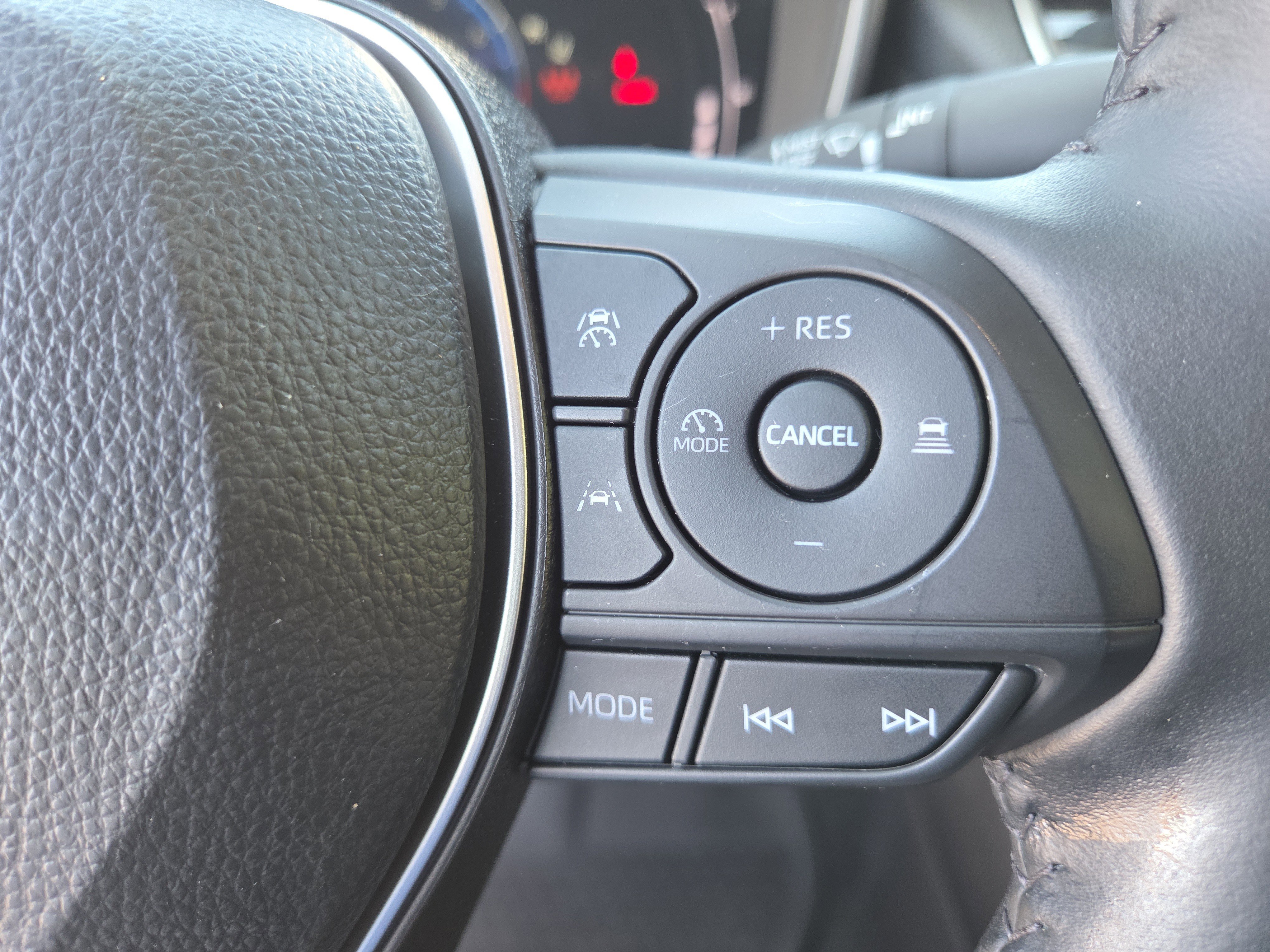 Certified 2025 Toyota Corolla XSE FWD image 19