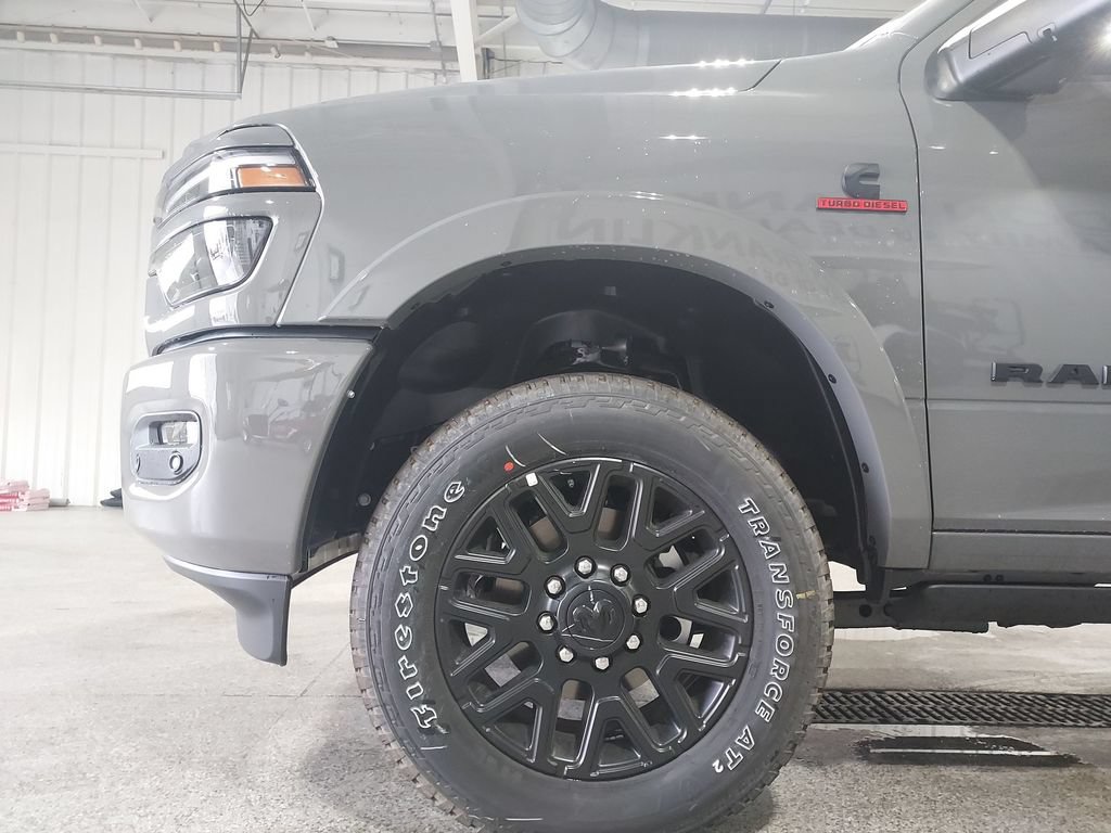 New 2026 RAM 2500 Limited AWD/4WD image 16