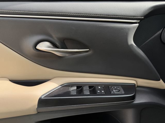 Used 2020 Lexus ES 350 w/ Accessory Package 2 image 23