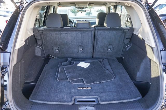 Used 2025 Nissan Rogue S image 26
