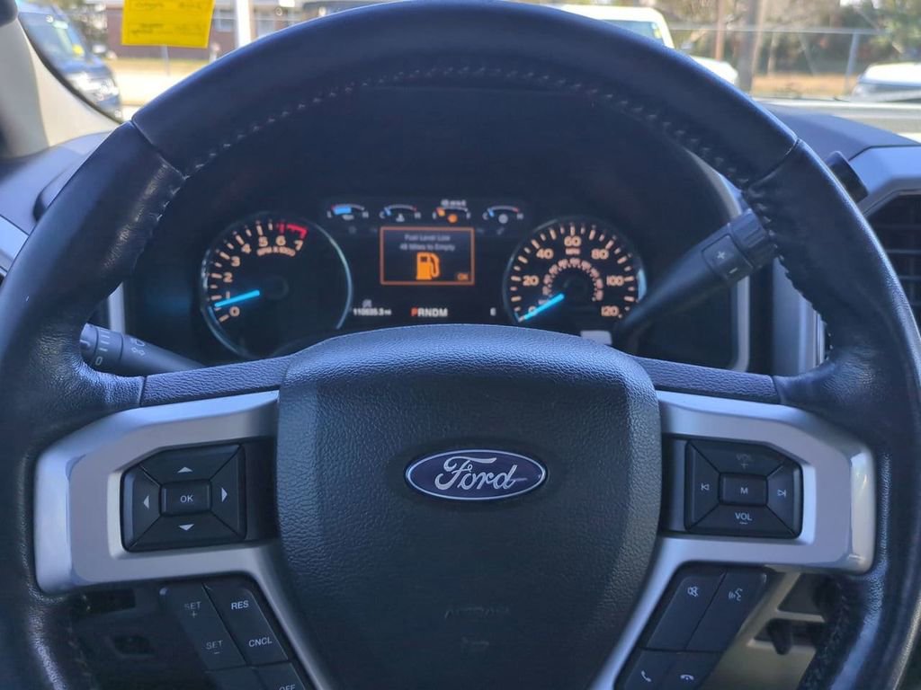 Used 2018 Ford F150 Lariat w/ Trailer Tow Package image 30