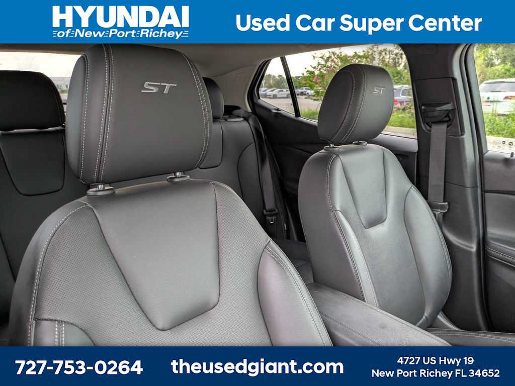 Used 2024 Buick Encore GX Sport Touring FWD image 6