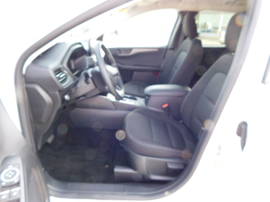 Used 2025 Ford Escape Active image 12