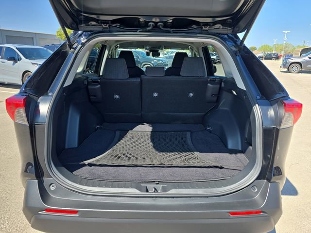 Used 2025 Toyota RAV4 LE image 13