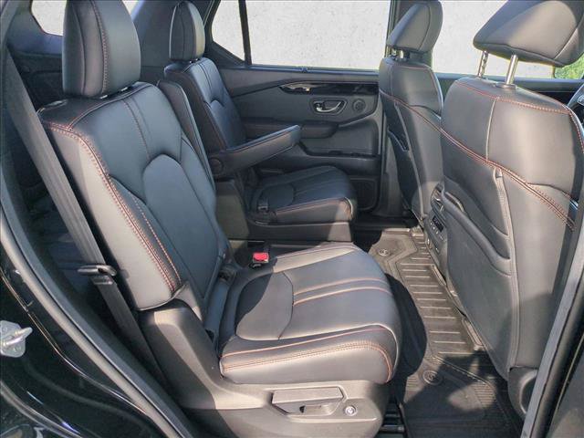 Certified 2025 Honda Pilot TrailSport image 22