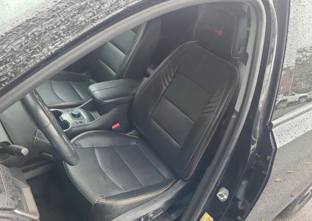 Used 2022 GMC Terrain AT4 image 2