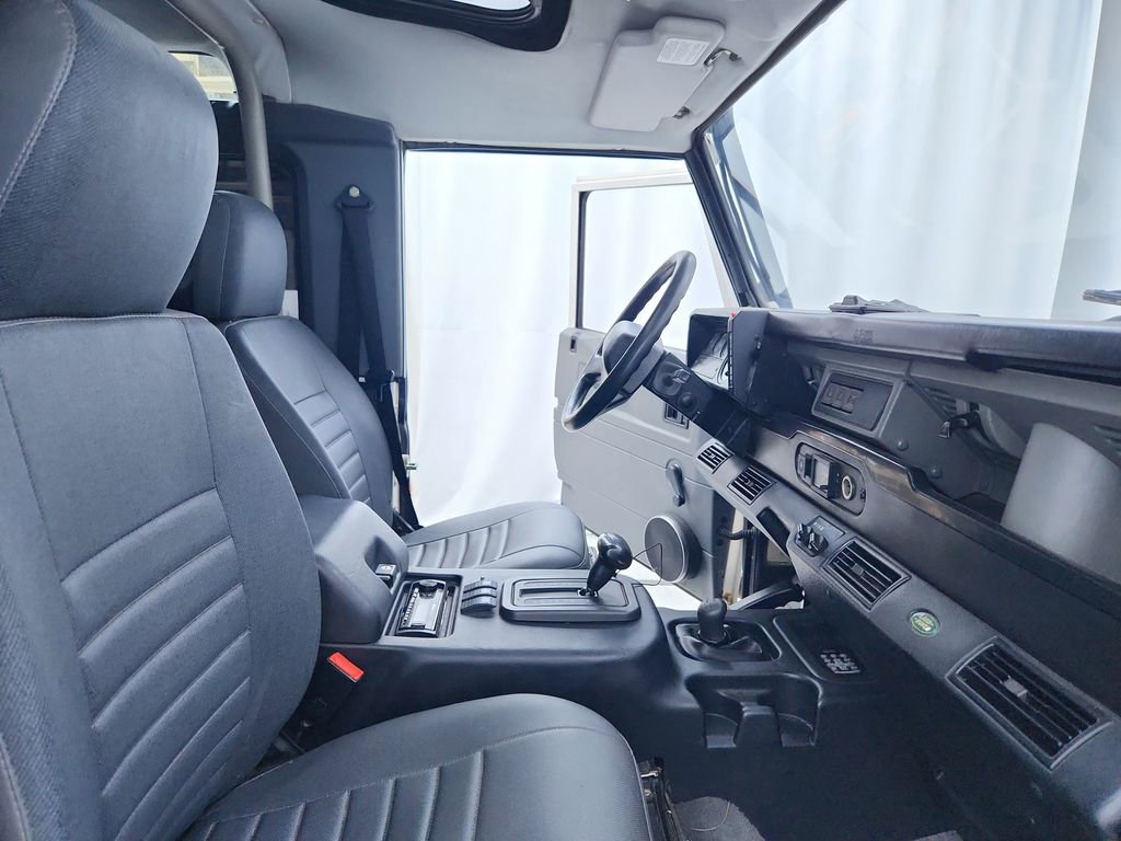 Used 1997 Land Rover Defender 90 image 24