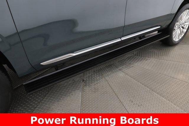 Used 2025 Cadillac Escalade ESV Premium Luxury w/ Touring Package image 16