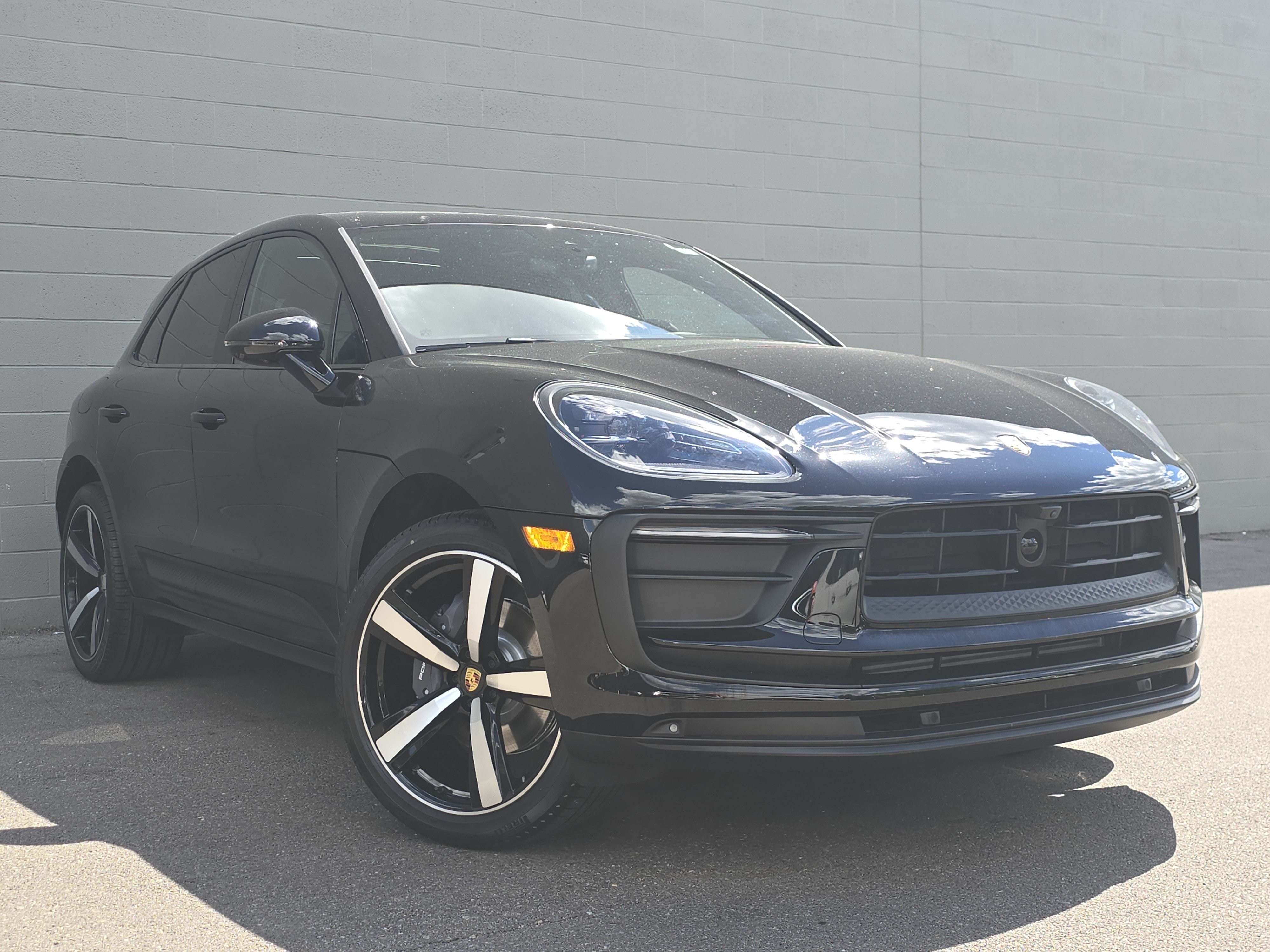 New 2026 Porsche Macan AWD/4WD image 13