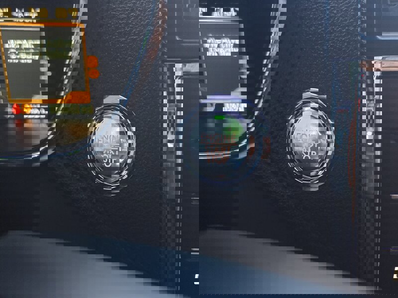 Used 2019 Lincoln Continental Select image 31