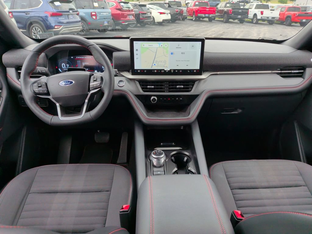 Certified 2025 Ford Explorer ST-Line w/ ST-Line Street Pack AWD/4WD image 2