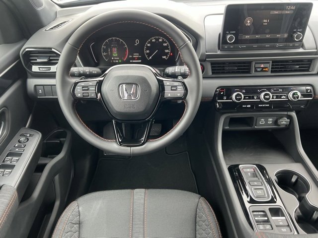 New 2025 Honda Pilot Sport image 15