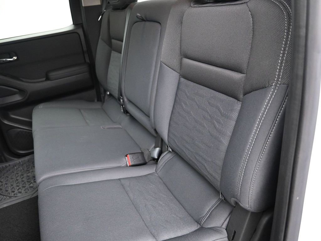 Used 2022 Nissan Frontier SV w/ Technology Package image 22