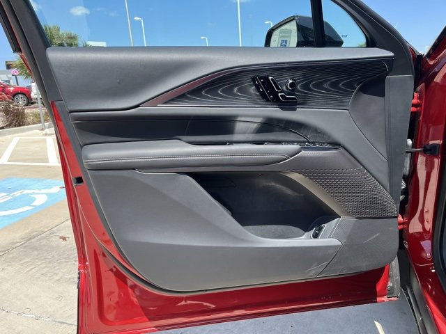 New 2025 Cadillac Lyriq Luxury image 11