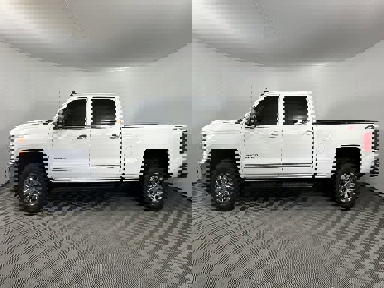 Used 2018 Chevrolet Silverado 2500 LTZ w/ Duramax Plus Package image 18