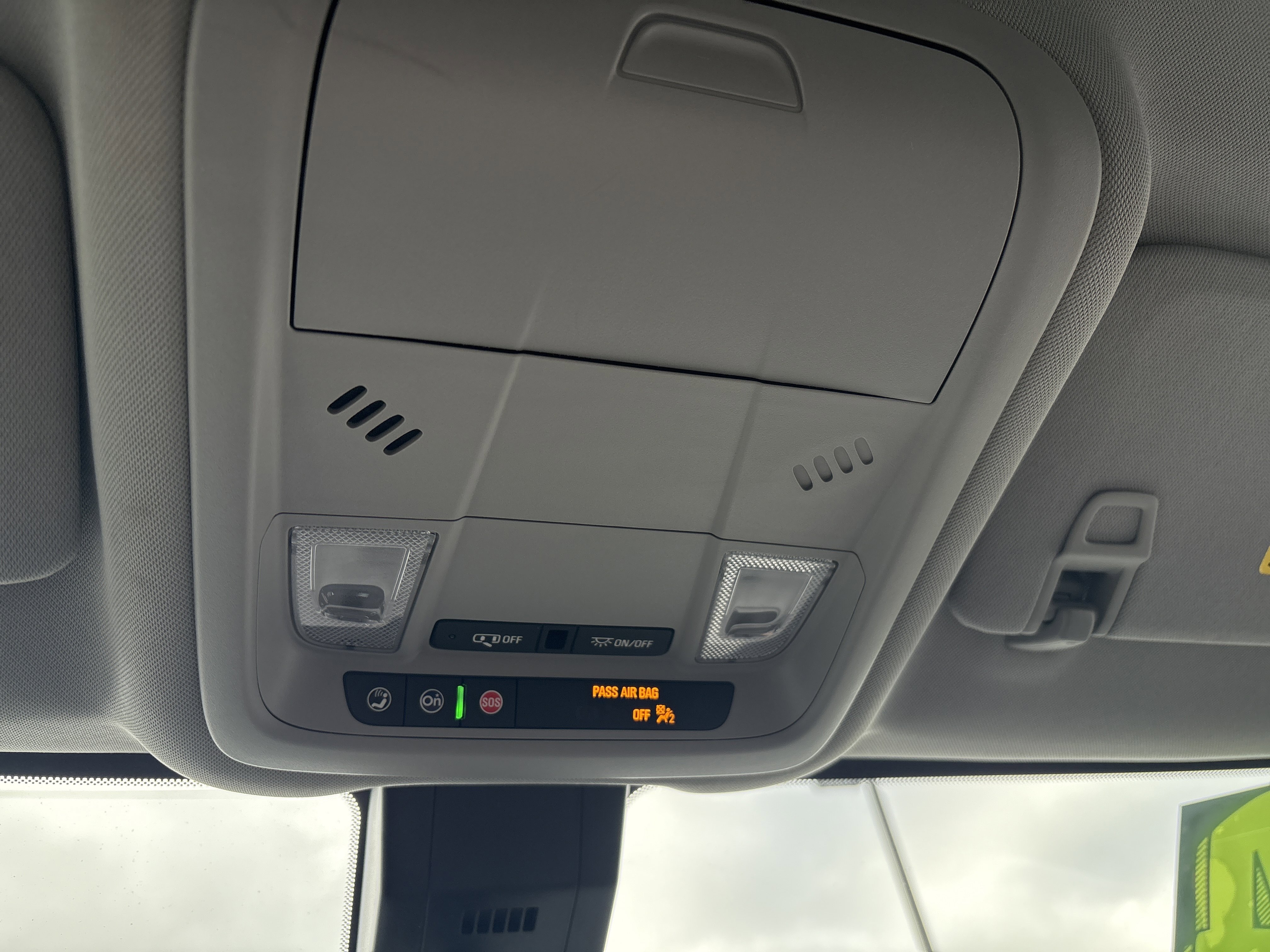 Used 2024 Chevrolet Equinox LT image 31