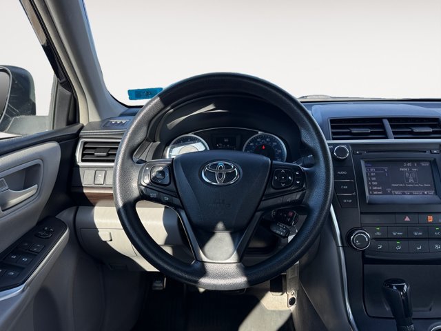 Used 2017 Toyota Camry LE FWD image 13