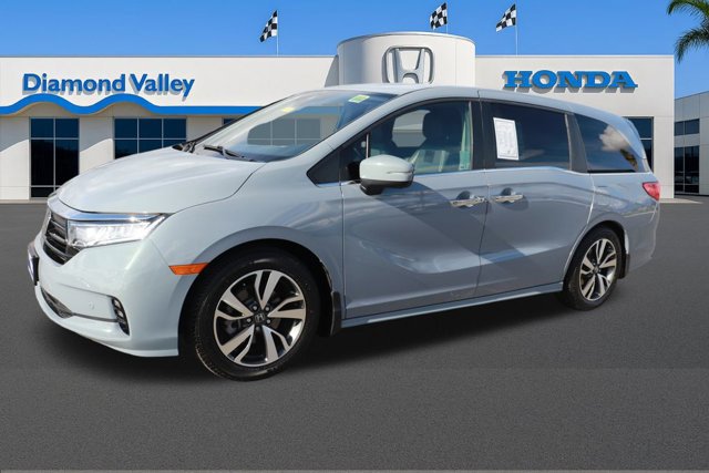 Used 2023 Honda Odyssey Touring image 3