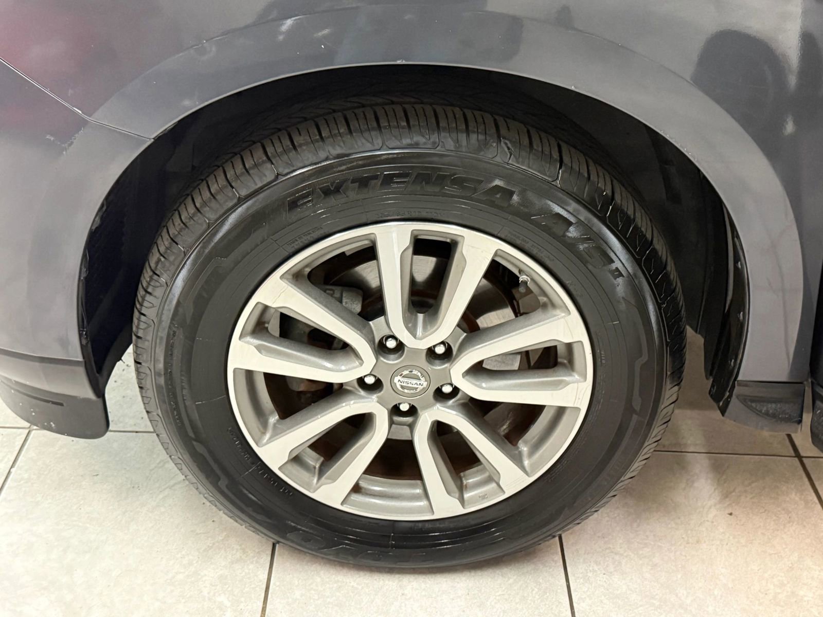 Used 2014 Nissan Pathfinder SV FWD image 41