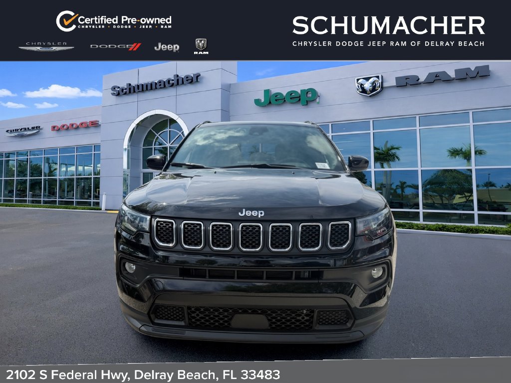 Certified 2024 Jeep Compass Latitude AWD/4WD image 2