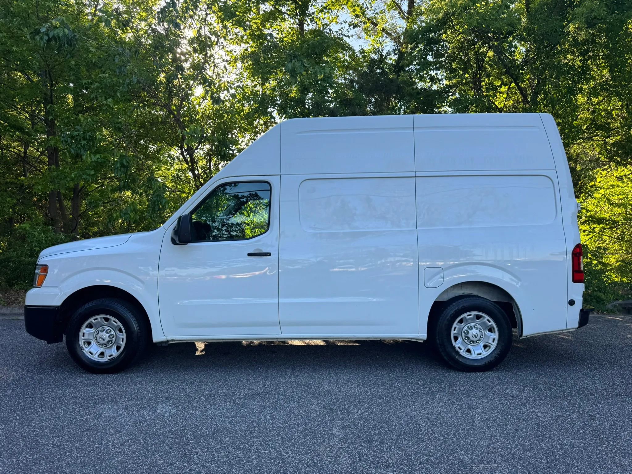 Used 2020 Nissan NV 2500 SV RWD image 4