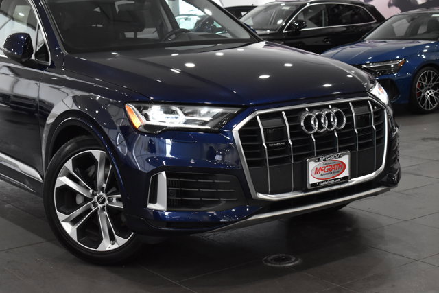 Used 2023 Audi Q7 3.0T Prestige image 3