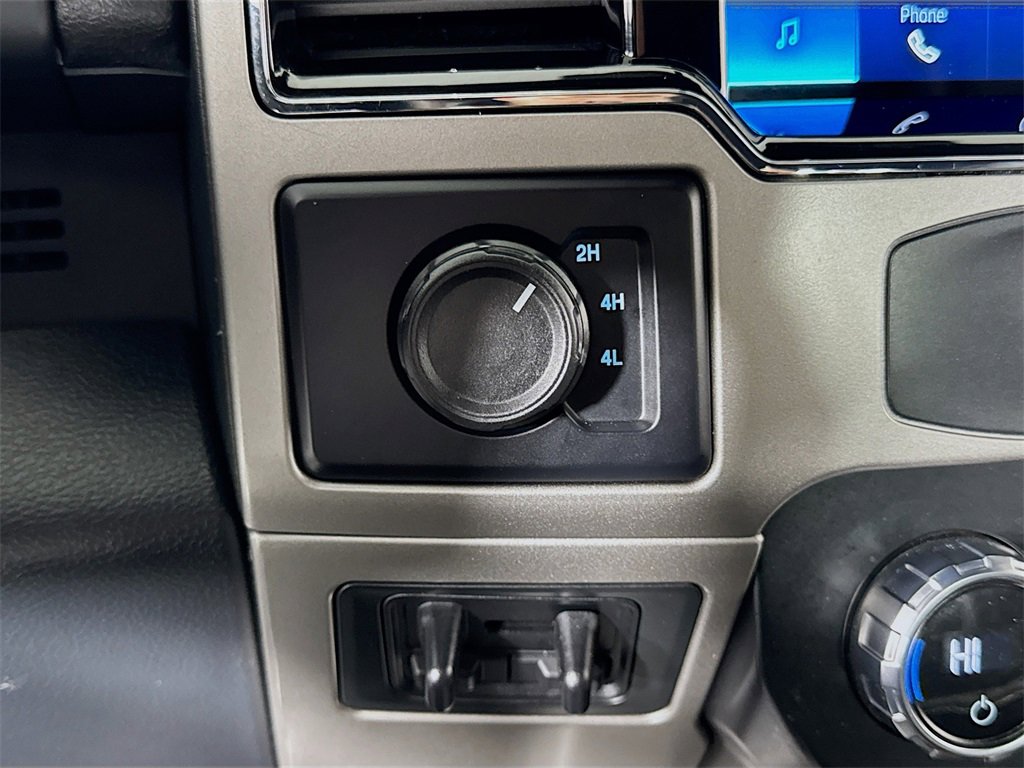 Used 2022 Ford F350 Lariat image 19