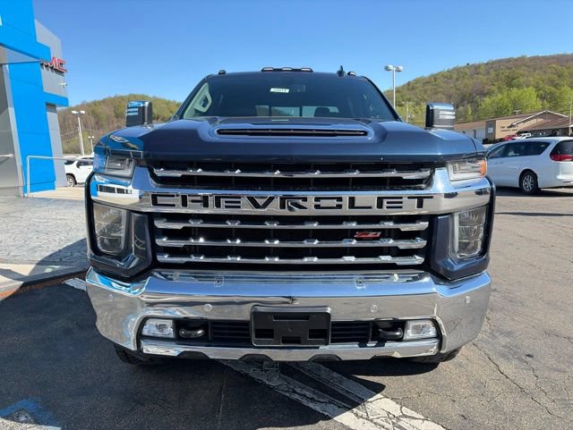 Used 2020 Chevrolet Silverado 2500 LTZ w/ LTZ Plus Package AWD/4WD image 2