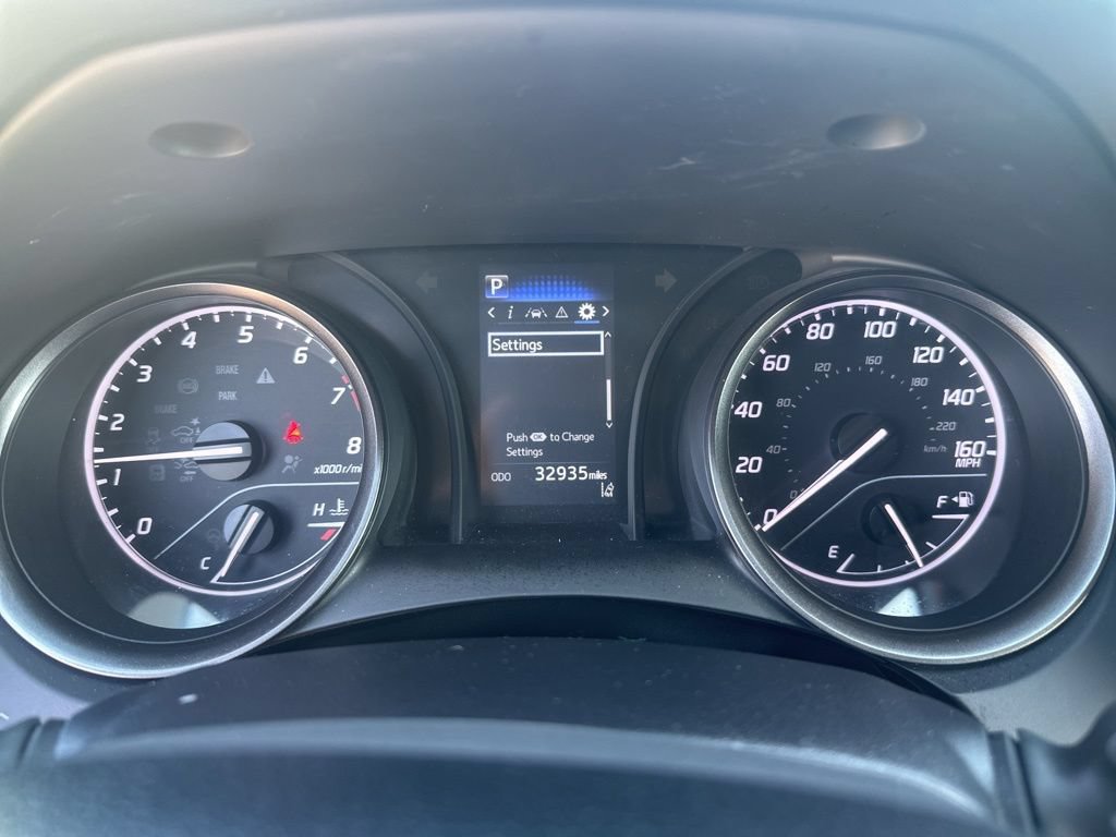 Used 2021 Toyota Camry SE FWD image 16