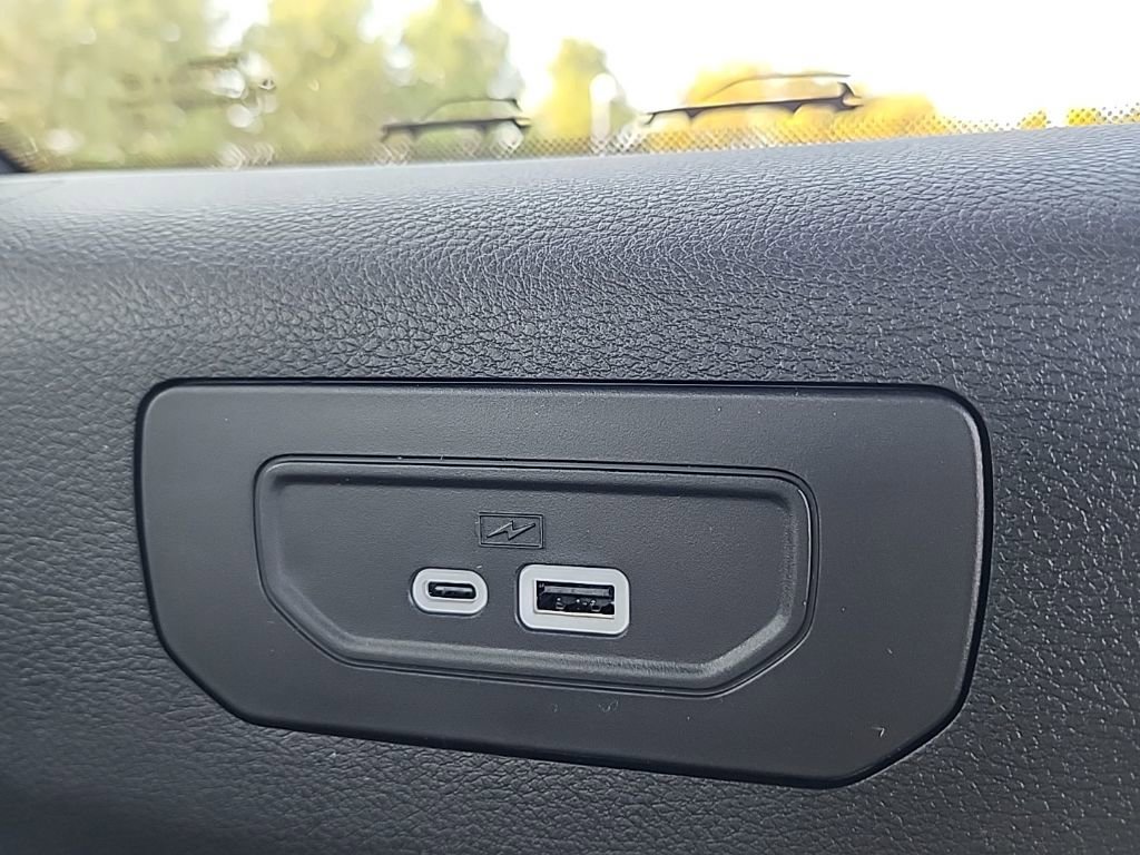 New 2025 Jeep Grand Cherokee L Limited w/ Black Appearance Package image 20