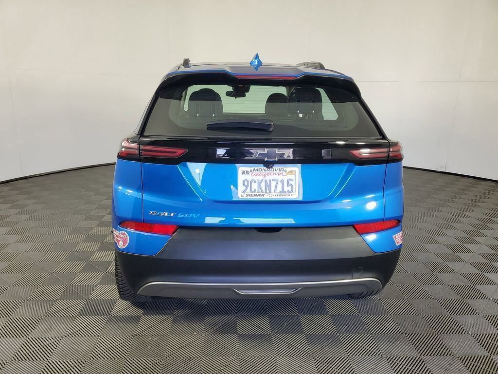 Certified 2022 Chevrolet Bolt EUV LT image 5