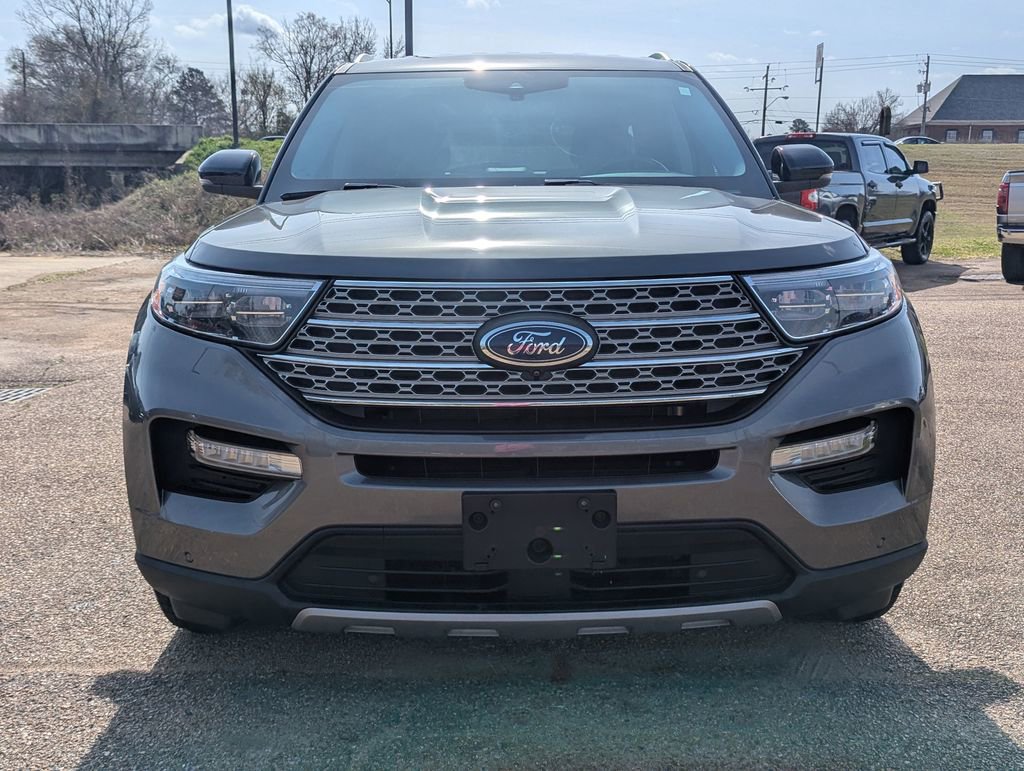 Used 2023 Ford Explorer Limited w/ Equipment Group 301A image 2