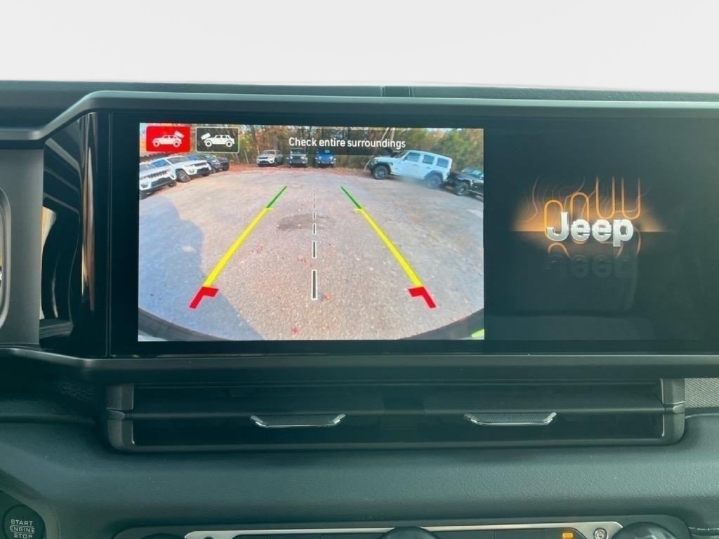 New 2025 Jeep Wrangler Unlimited Sahara w/ Safety Group AWD/4WD image 17
