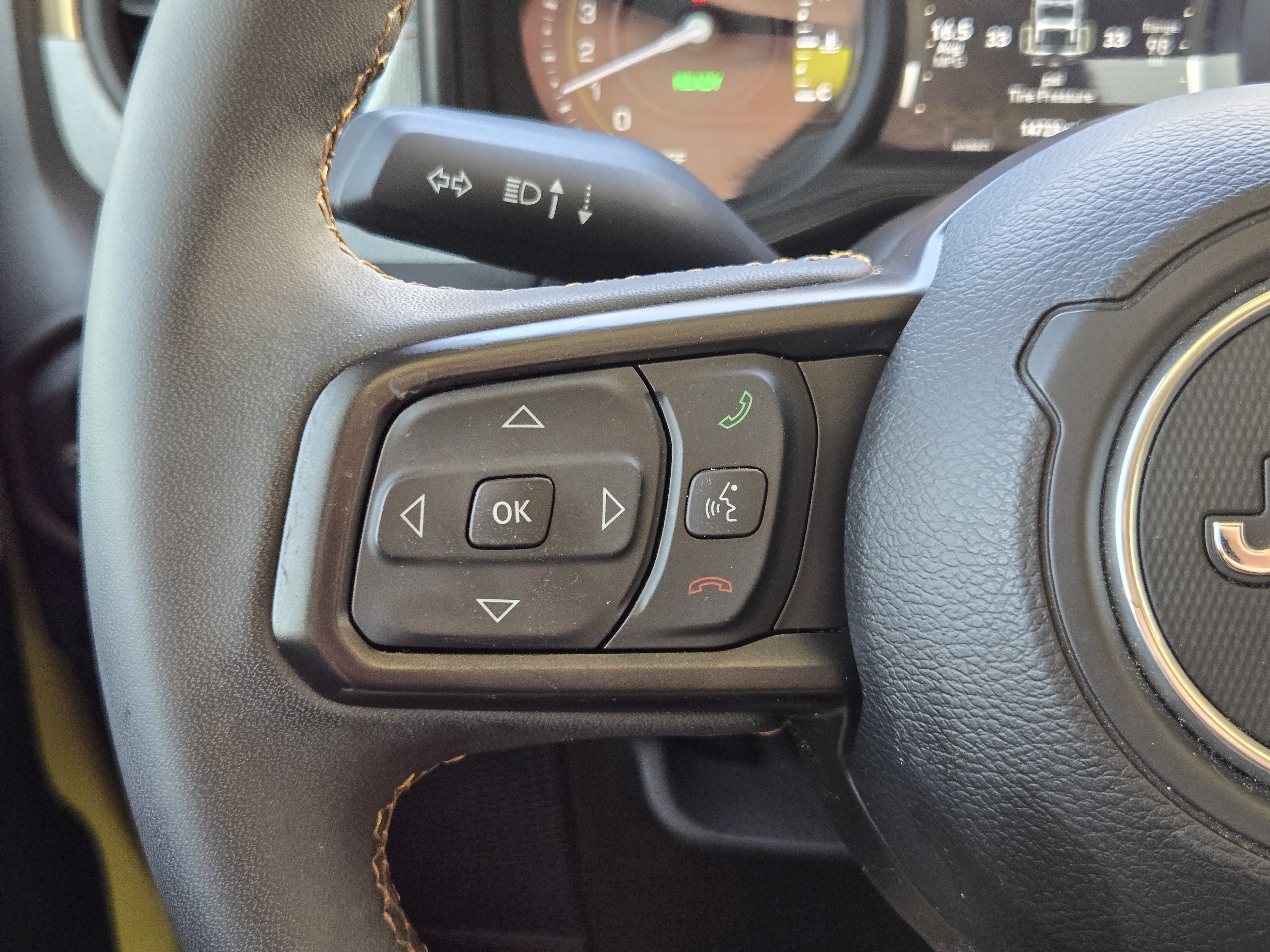 Used 2024 Jeep Wrangler Unlimited AWD/4WD image 28