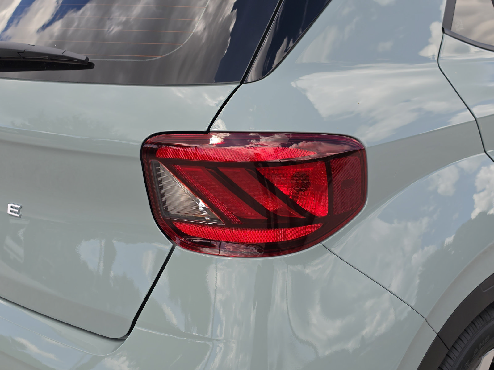New 2026 Hyundai Venue SEL FWD image 35