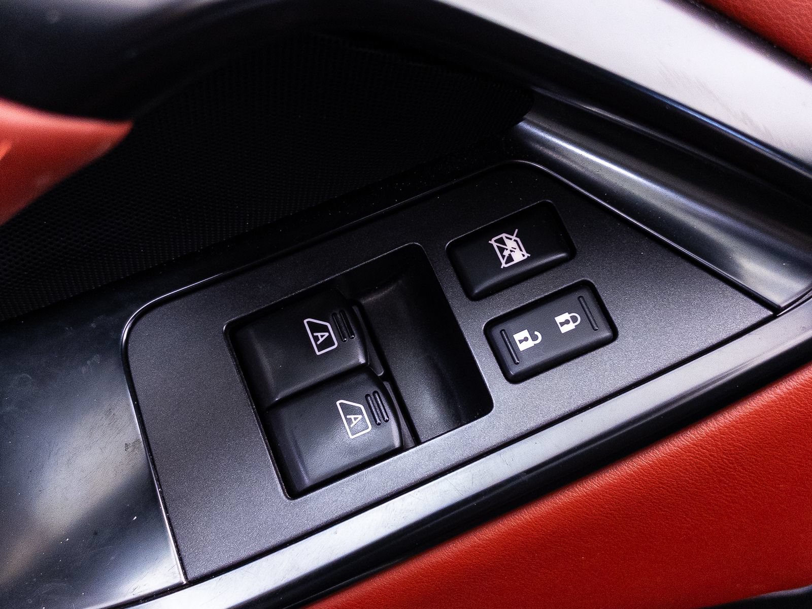 Used 2020 Nissan GT-R Premium w/ Premium Interior Package AWD/4WD image 22