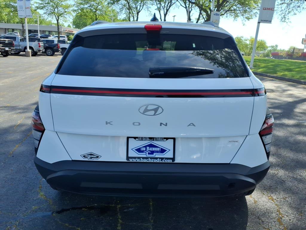 Used 2025 Hyundai Kona SEL AWD/4WD image 6