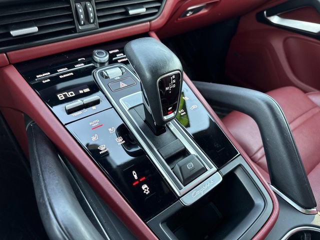 Used 2021 Porsche Cayenne Turbo image 25