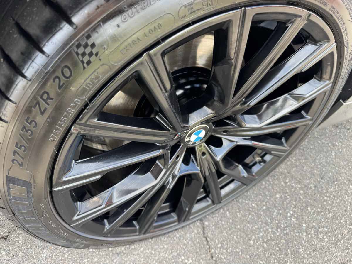 Used 2021 BMW 740i w/ M Sport Package image 30