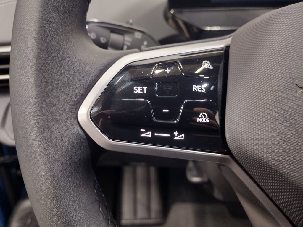 New 2025 Volkswagen ID.4 Pro image 23