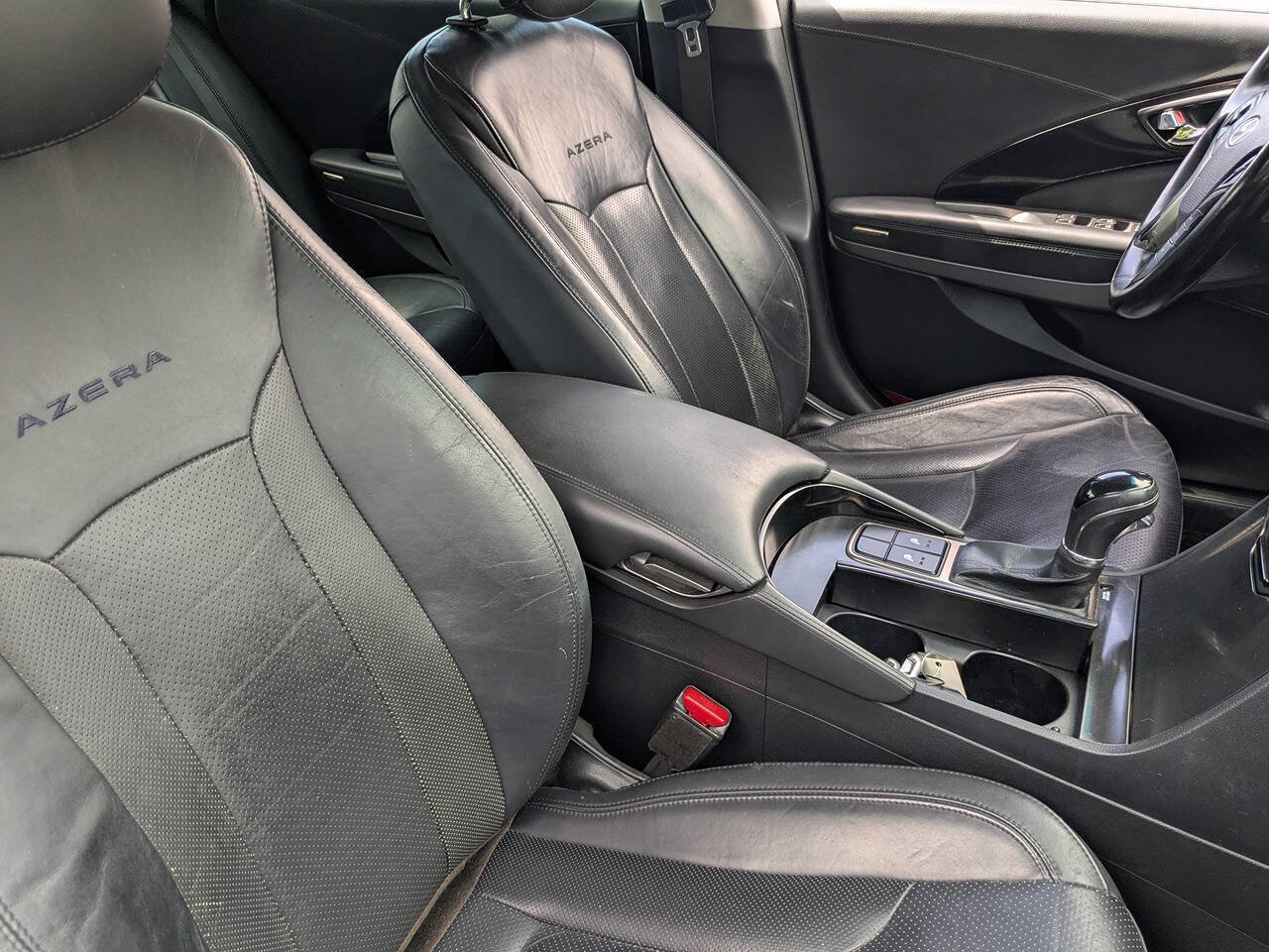 Used 2013 Hyundai Azera image 11