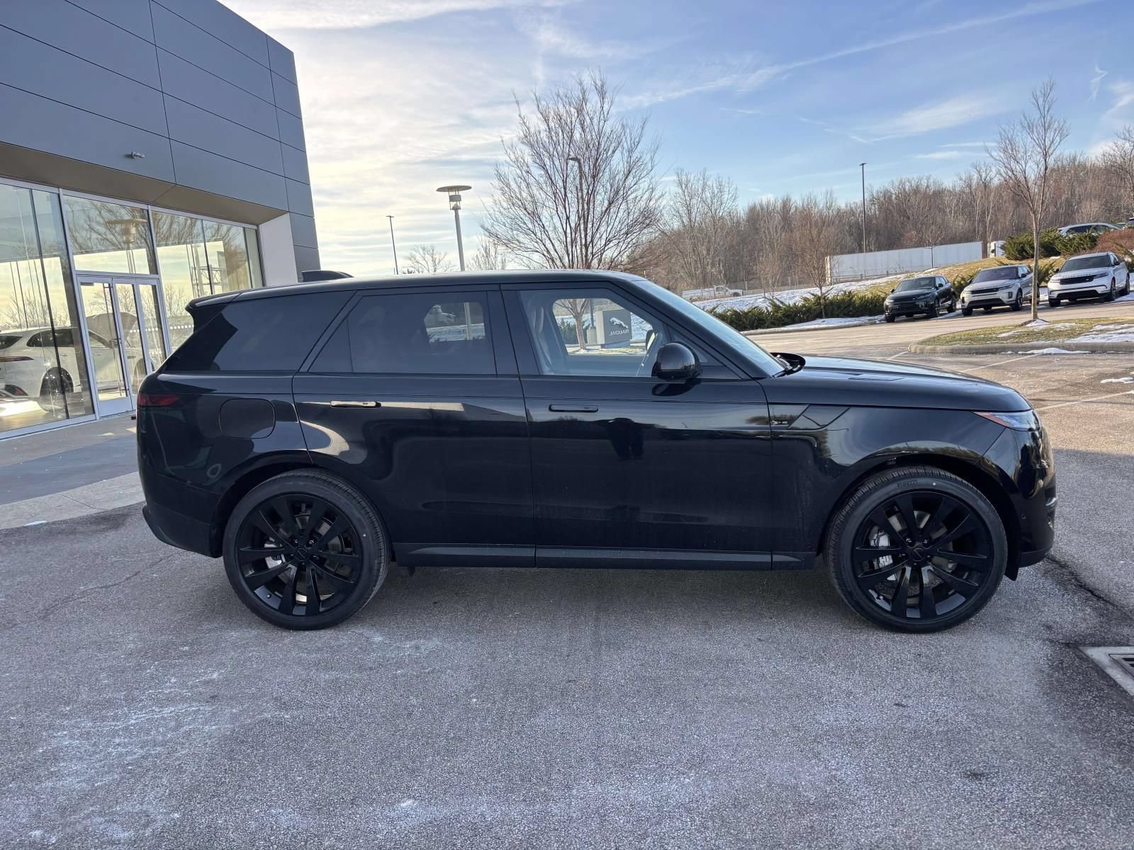 New 2026 Land Rover Range Rover Sport SE AWD/4WD image 4