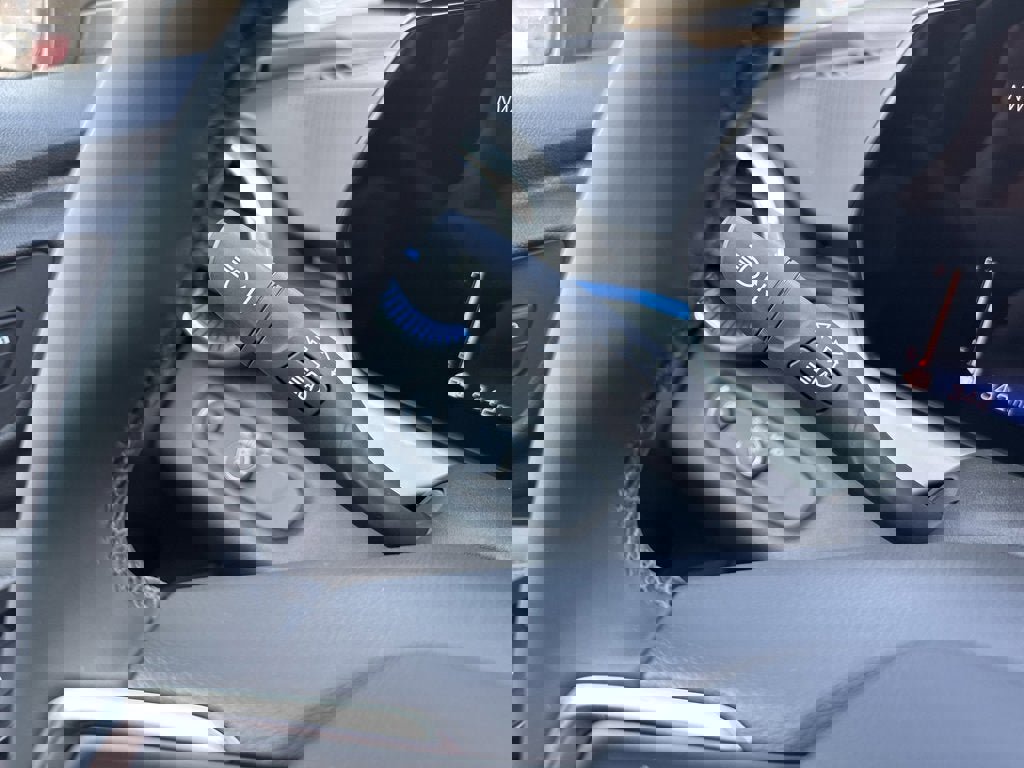 New 2025 Chevrolet Trax LT w/ Driver Confidence Package image 31